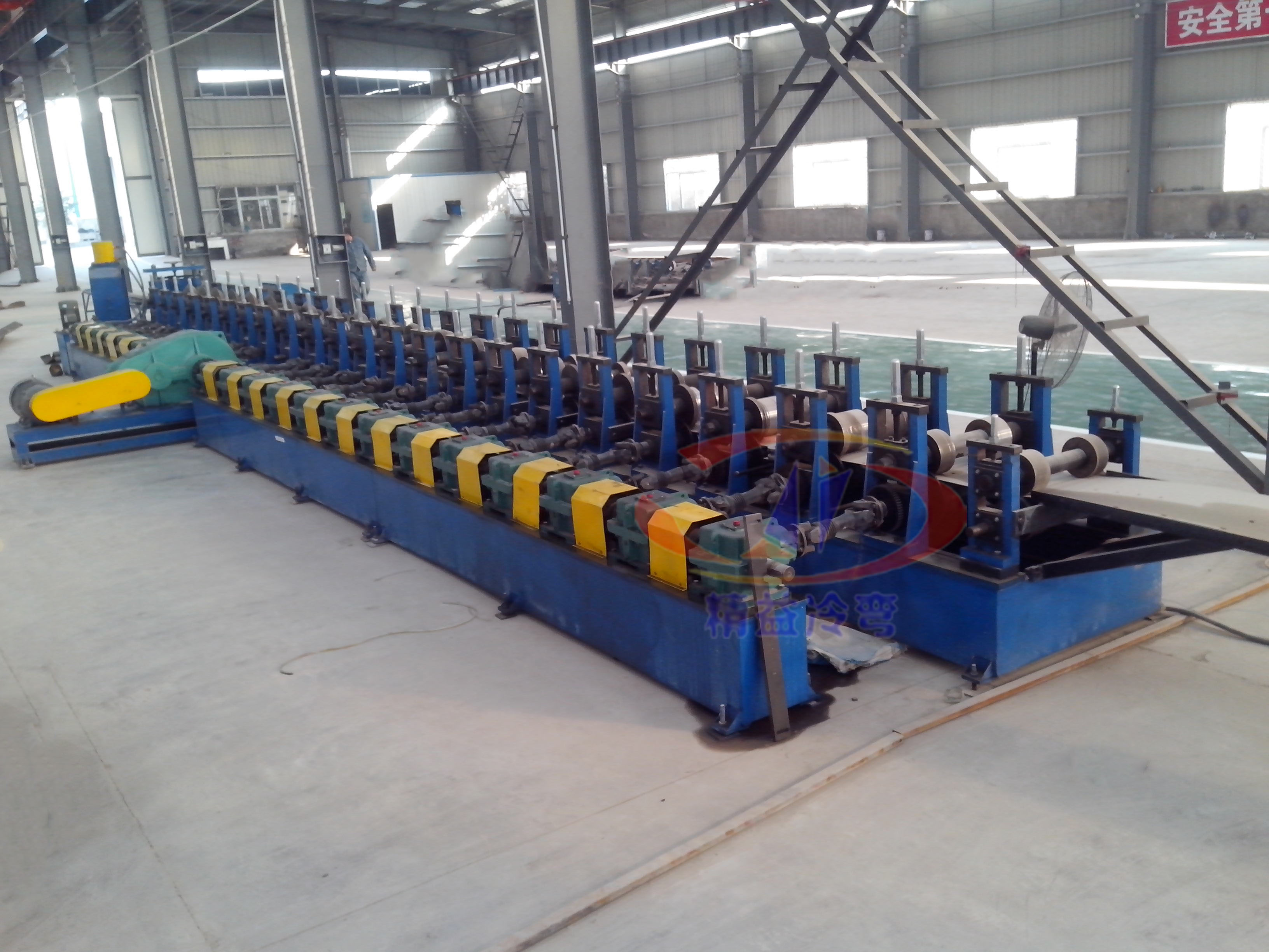 冷弯型材成型机 冷弯型材成型机